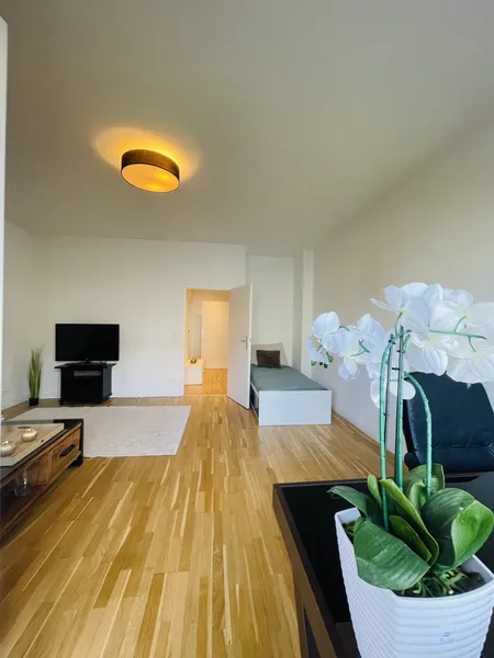 Premium-Wohnung in Berlin-Mitte | Top Lage | Vollmöbliert | Fußbodenheizung | Balkon — photo 1